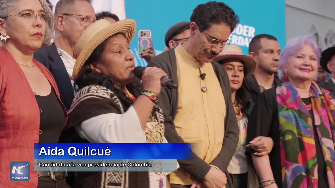 Candidato oficialista Iván Cepeda inscribe su candidatura a la presidencia de Colombia