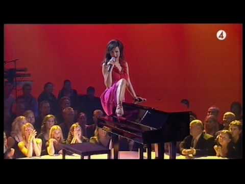 Lena Philipsson  Unga pojkar och äldre män