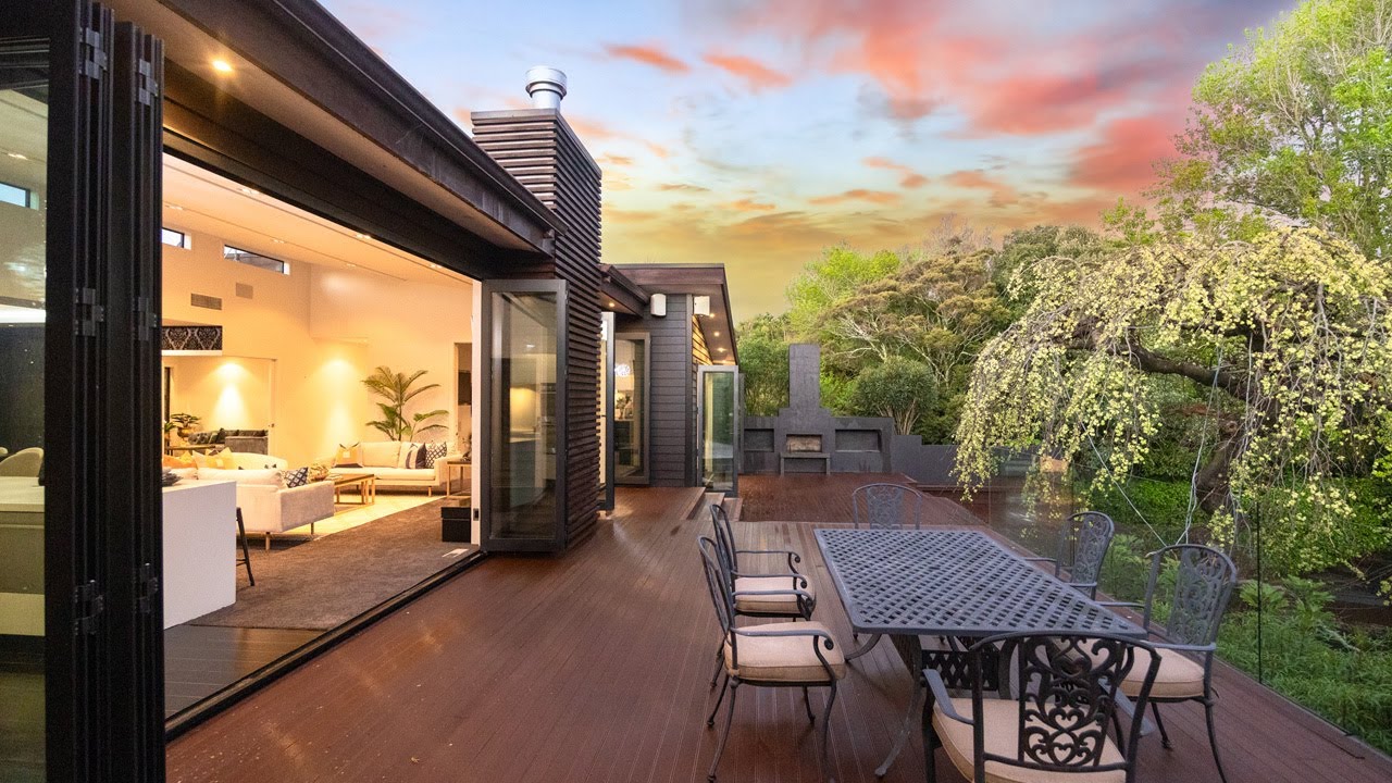 Unrivalled Executive Home in a Park-like Setting