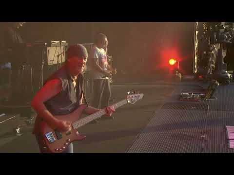 Videoclip de Into the Fire (Live in Tokyo 2014) — Deep Purple
