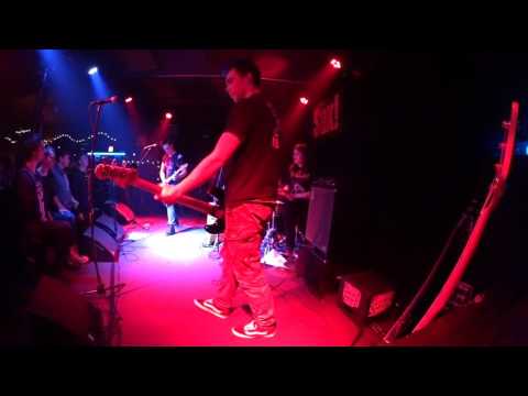 Marginalci sviraju Marginalce