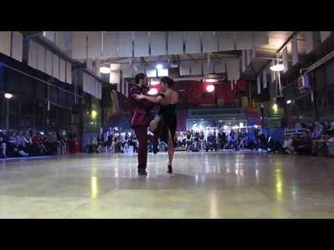  Gianpiero Galdi  and  Lorena Tarantino  are  dancing  to  the  tango  "  De Floreo  "  by  Osvaldo Pugliese  in  2020