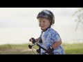 Laufrad Pastel Dotty, 12“ mit Bremse, von kiddimoto Video