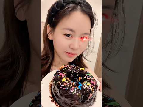 Fake donut prank on my friends 🤣🤣