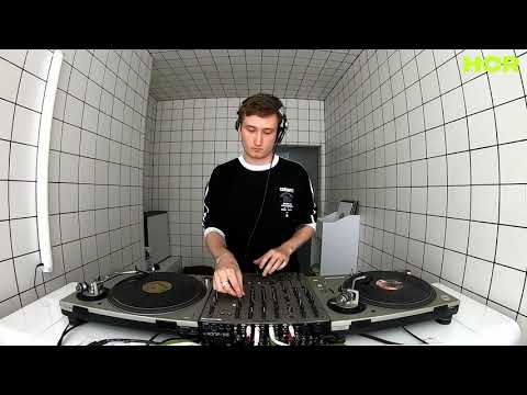 Unterwegs Showcase - Decka / July 8 / 4pm-5pm