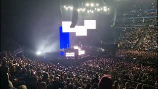 Hey Wow Yeah Yeah - Robbie Williams Live in London | XXV Tour 2022 | 9 October 2022