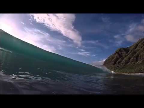 WAVES IN MAKAHA 2016