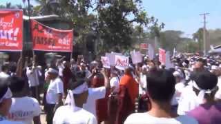 Sittwe residents holds 3 day protest against INGOs over aid bia allegations