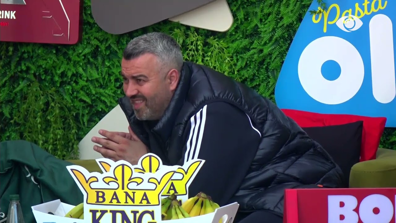 Ke ardhur me këmbët e para/ Miri i drejtohet Rogertit për lojën e tij