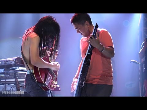Barasuara ft. Indra Lesmana & Adra Karim - Api dan Lentera @ The 39th JGTC [HD]