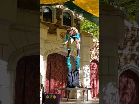 Topsy Turvy Show: Hoops on High - Oct. 22, 2022    20221022 130012