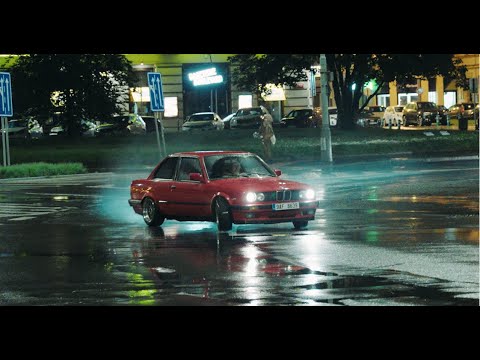 Street drifting 40 years old STOCK BMW E30 316i
