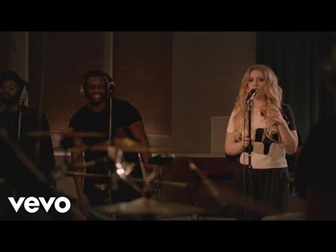 Ella Henderson - Mirror Man (RAK Studio Sessions)