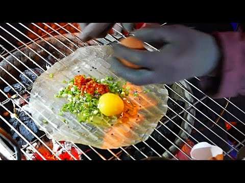 Vietnam Street Food - Vietnamese Pizza /