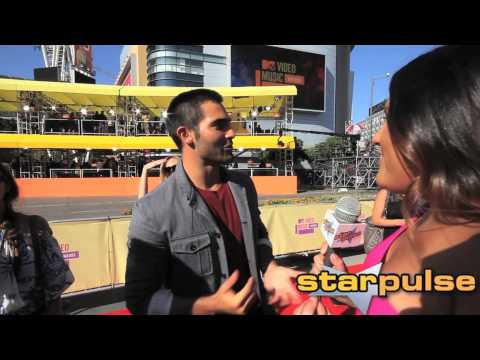 2012 MTV VMAs: Boxers or Briefs?