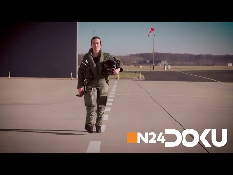 Kampfpilotin will erste Astronautin werden | SPACETIME: Wie wird man Astronaut? | N24 Doku