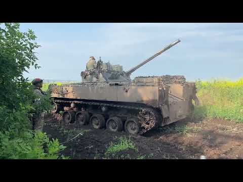 Russia Says Its Paratroopers Fired From A BMD-4 And Took Out A Ukrainian Position In A House