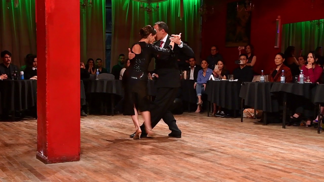 Claudia Codega y Esteban Moreno en Porteño y Bailarin -1