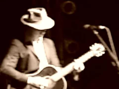 HOCKMUSIK  @  pete doherty in the essigfabrik in köln 2009