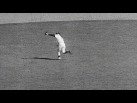 1956 WS Gm5: Mantle's catch keeps perfect game alive