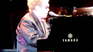 Elton John - When Love Is Dying - Live in Hamburg, 07.12.10