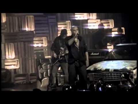 Videoclip de Con el Coco Rapado (En Vivo) — Cartel De Santa