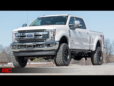 2017 Ford F-250 Super Duty 4.5-inch Suspension Lift Kit by Rough Country