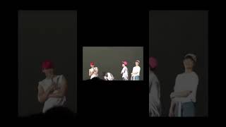 Download lagu kelemahan chanyeol itu semuanya ada di diri kyungsoo #chanyeol #kyungsoo #chansoo mp3