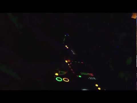 Louie Cut vs DJ Mandraks @ Eazy club / Brazil