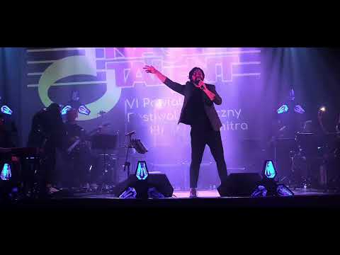 Weronika Skalska i Piotr Tłustochowicz - występ na Myszkowskim Finale Nasz Talent, w Koziegłowach.