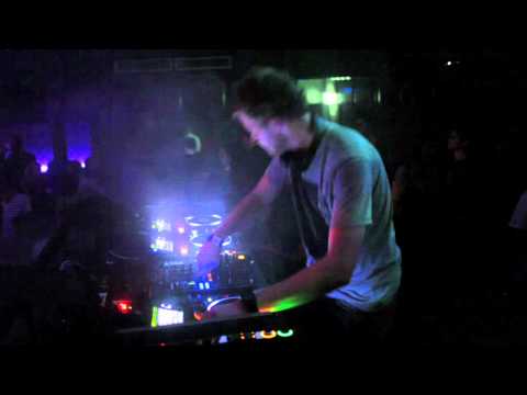 KILLER with Bart B More (Live)