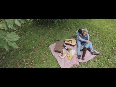 Mari e Rafa - Só Eu e Ela (Clipe Oficial)