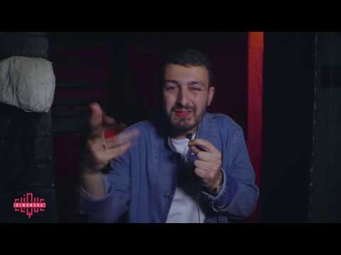 Roman Frayssinet s'excuse, il est absent ! - Clique Dimanche du 23/09 - CANAL+