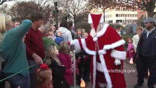 preview picture of video 'Santa on the Square 2011'