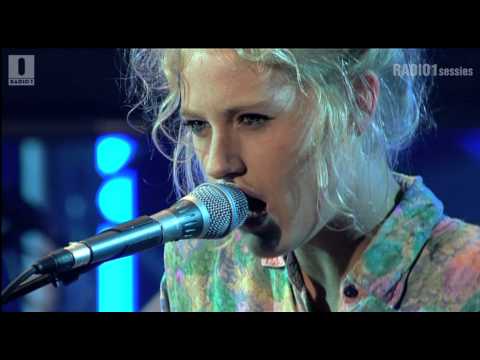 SX - 'Black Video' // Radio 1 Sessies