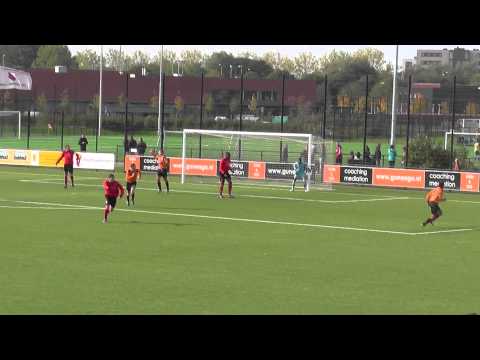 19 oktober 2013 VV De Meern A1 - Roda '46 A1 beker 4-3 Vrije trap Yassin, wel over de lijn!