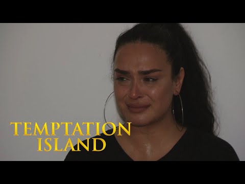 Roshina in tranen na kampvuurbeelden van Karim: "Ik ben bang voor wat er komt" | Temptation Island