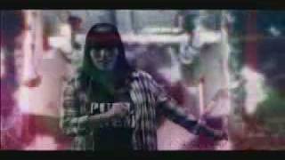 Anita Tijoux - 1977 (Video Oficial) Rap Chileno