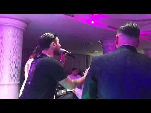 Uno sposo che canta la nuova canzone di Lino calone “NUN O DA RETTA”