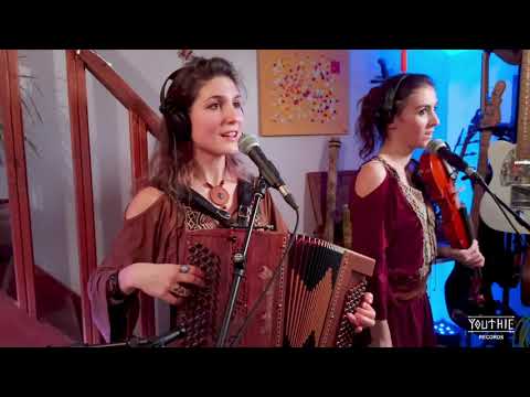 Caravana - [ LIVE VERSION] - Youthie & The Sista