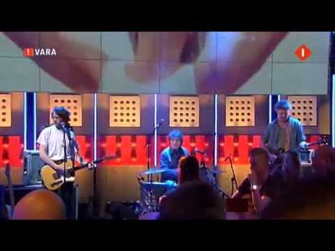 Hallo Venray - Two Feet (Live in DWDD)