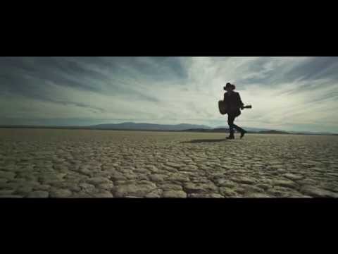 Bobby Wills - Undressed (Official Video) Featuring Patricia Conroy