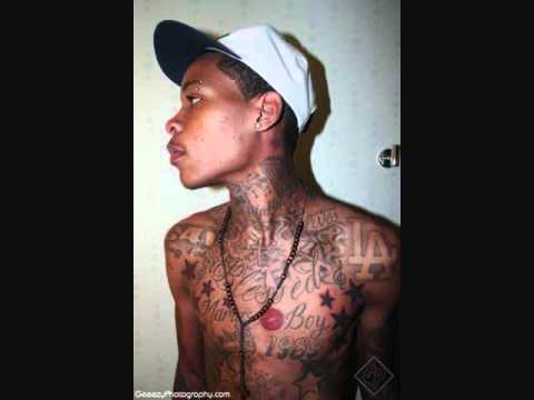 Tune Ft. Young Sam- Like A College (W. Download Link)