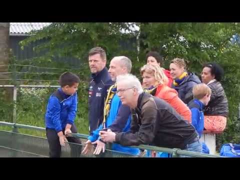 Laatste aanval Houten, dan fluit de scheids af.