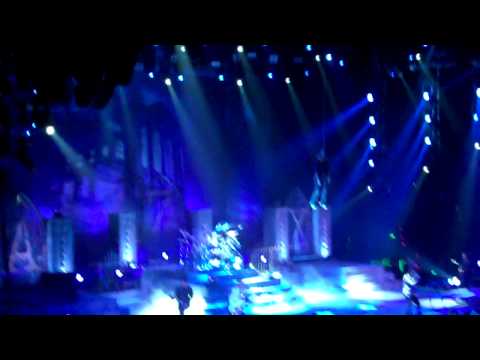 Avenged Sevenfold Live 1/28/11 Lexington, Ky Nightmare!! (w/intro)