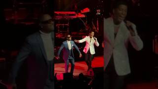 Oh my, my, my @RealJohnnyGill  brought the heat last night!