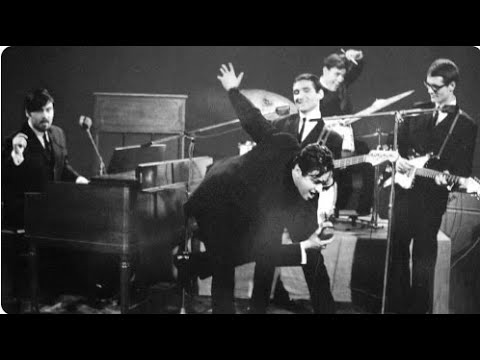 Vangelis before Aphrodite's Child - The Forminx on live (1964) ***