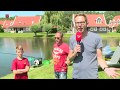 Zomertour: spartelende vissen in het net
