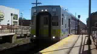 preview picture of video 'LIRR Double Decker #507 at New Hyde Park Station'
