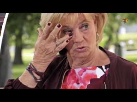 SVT-profilen slutar  – brister ut i tårar